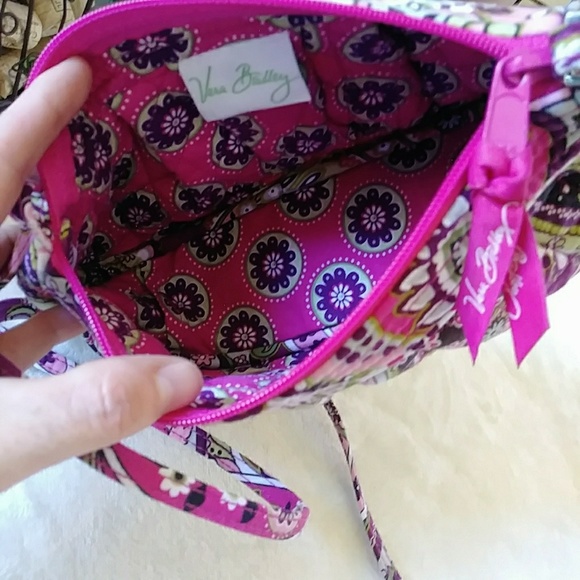 SALE! Vera Bradley Very Berry Paisley Pink Bag - Picture 6 of 7